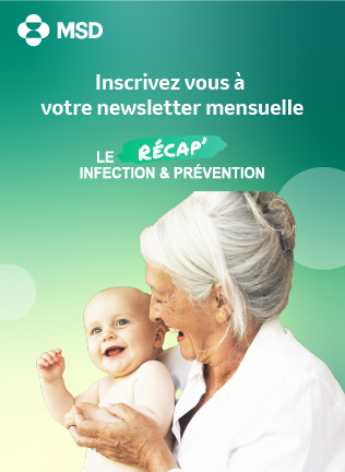 Femme âgée portant un bébé